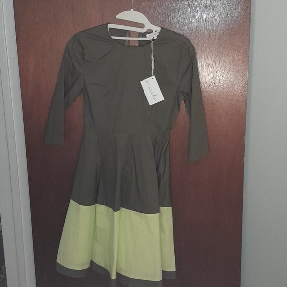Stylish XXS Dress - Picture 1 of 4